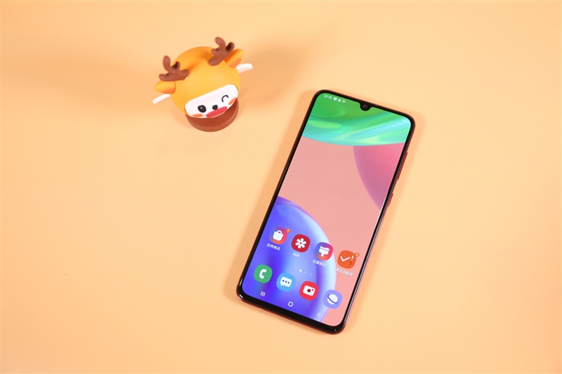 中端机还能如此漂亮三星GalaxyA70s评测:最轻薄的6400万三摄之作