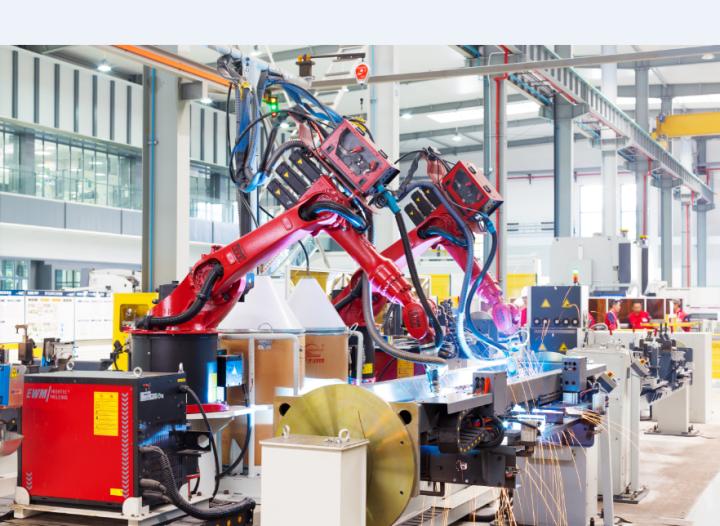 城西有位少侠，会六脉神剑凌波微步，还多情浪漫，他叫青山湖科技城