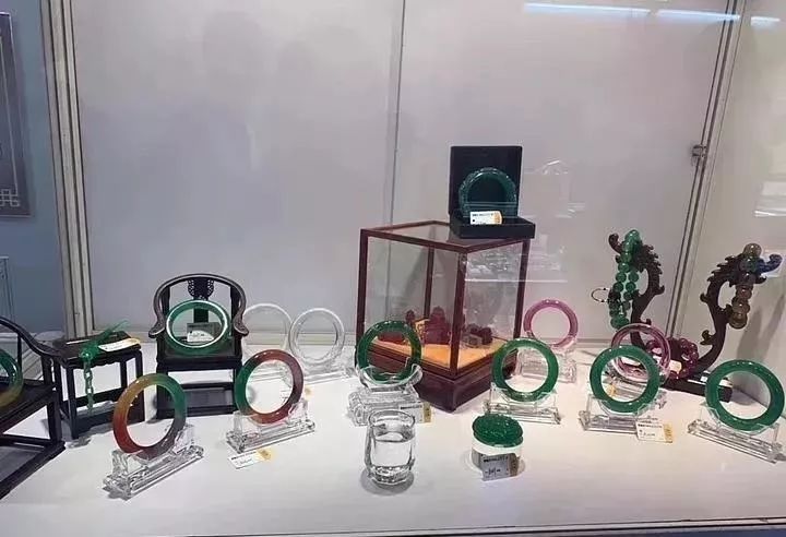 盘点市面上常见的2种翡翠骗局,几种常见的翡翠造假