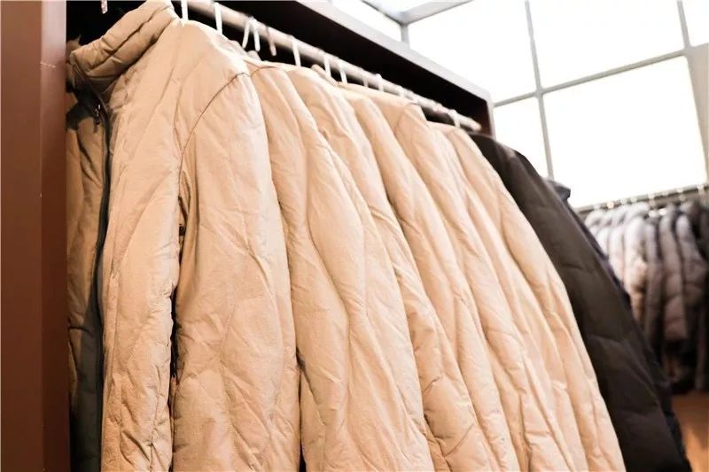 番禺剁手*党**的天堂！低至2.5折，万人疯抢的欧时力、MNBF等顶级国际潮牌开仓