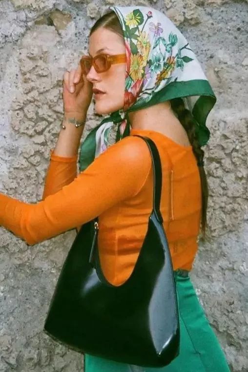 欧阳娜娜的名牌包包,欧阳娜娜的平价包包