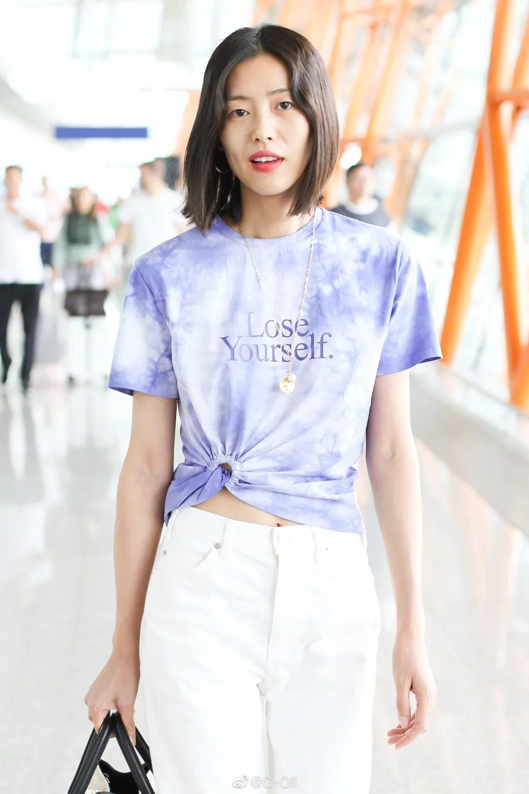 欧阳娜娜的名牌包包,欧阳娜娜的平价包包