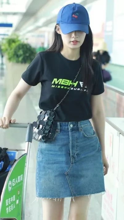 欧阳娜娜的名牌包包,欧阳娜娜的平价包包