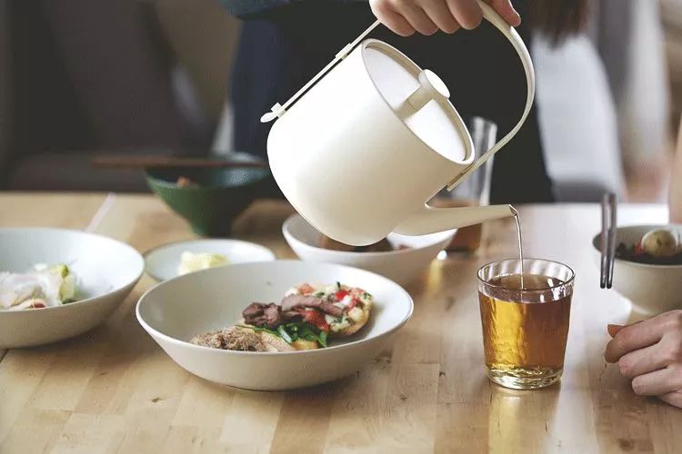 一只好看的电水壶，英国亲王都爱，五星酒店标配