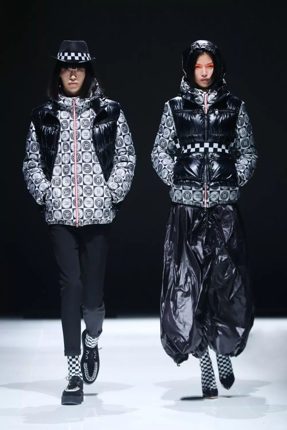 爱马仕传奇钦点，海外ins求代购，波司登X高缇耶联名火爆全球？