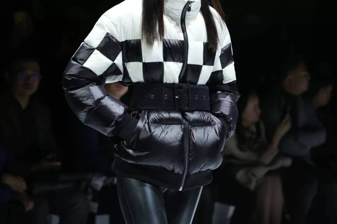 爱马仕传奇钦点，海外ins求代购，波司登X高缇耶联名火爆全球？