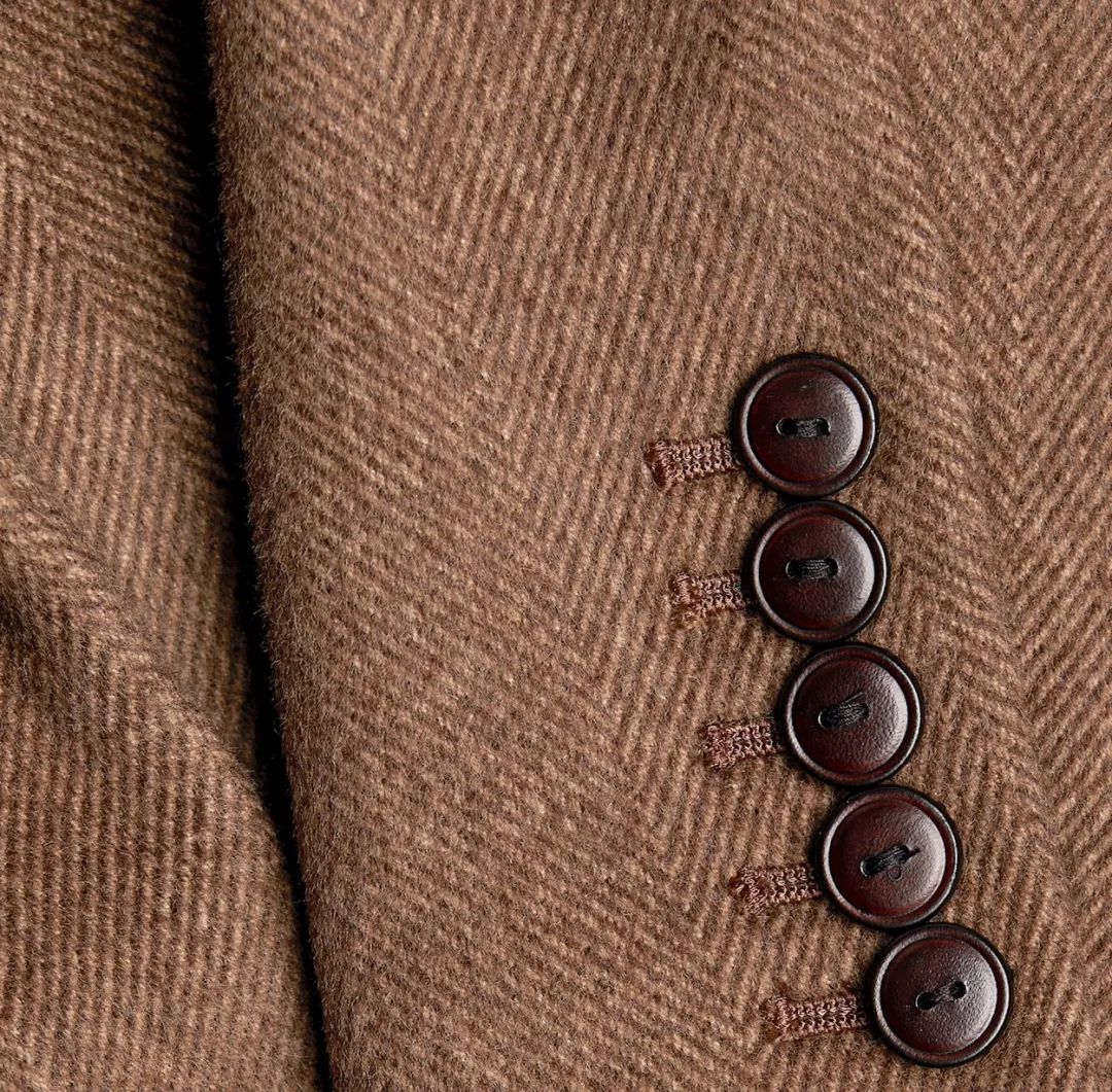 大衣买哪些经典不过时,哪些牌子的大衣值得推荐