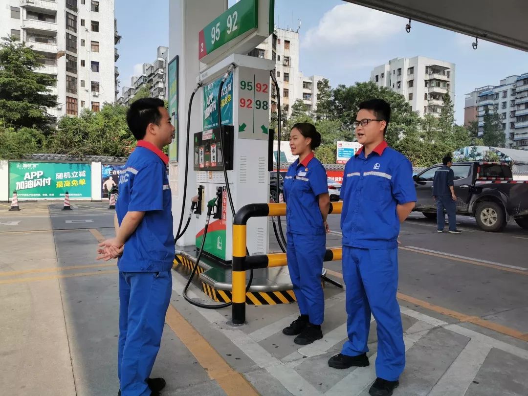 加油员被顾客投诉怎么解决,简述加油站处理客户异议的技巧