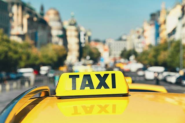 布拉格伏尔塔瓦河畔的童话之城,捷克伏尔塔瓦河畔