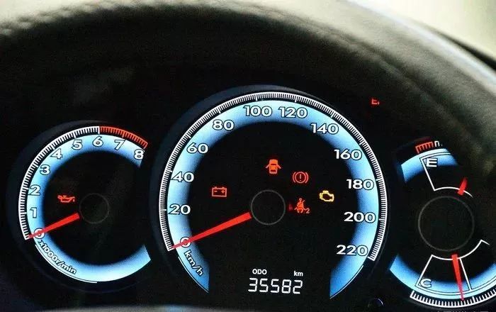 所有车主,低配不够好吗?奶爸车主sayno:就是看中了骏派D60的外观靓,好开省油,四年零事故,技术好车子稳