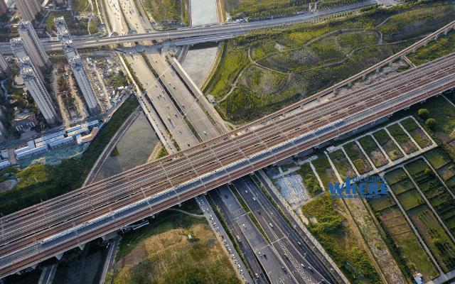 【双语】ConvenienttrafficmakesjourneytoZZeasier来郑州跨年,真中