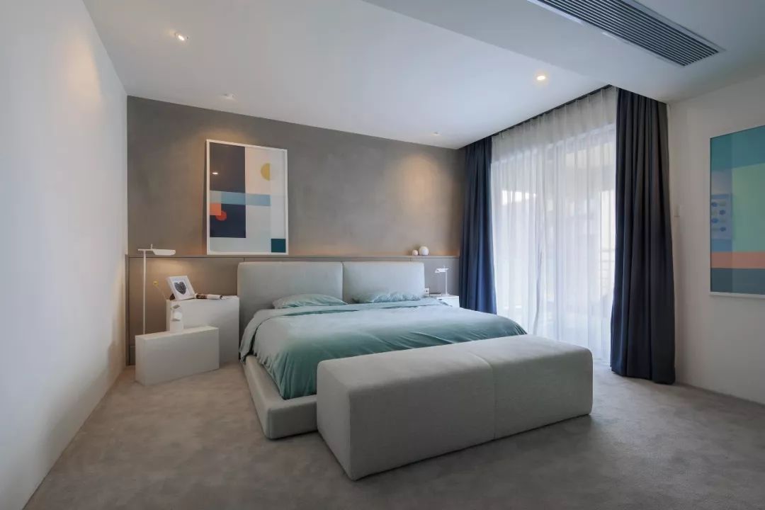 床头空荡荡是怎么回事,床头墙面空荡荡怎么办