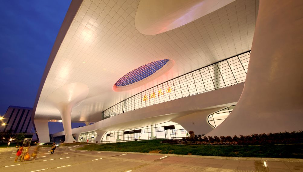 春运火车票今日起售抢票攻略收好,2018春节火车票抢票日历