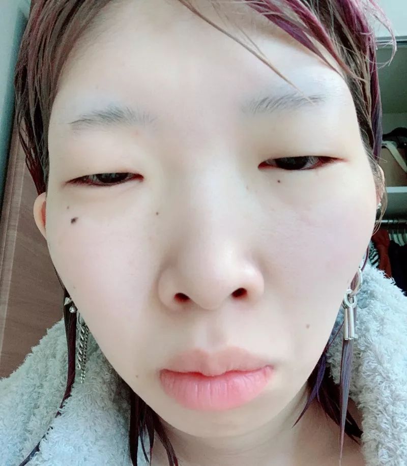 整容脸特夸张的女网红,长相精致整容女网红
