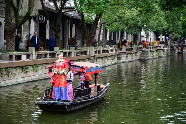 无锡旅行漫步江南水乡惠山古镇,寻找帝王的足迹