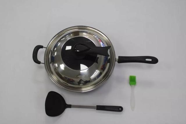 全网公认最好用无涂层铁锅爱仕达,苏泊尔铁锅爱仕达铁锅