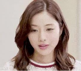 jennie发型双丸子头编发,黑色大波浪长发发型jennie