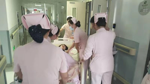 山西省妇幼保健院产科成功抢救一例孕产妇脐带脱垂