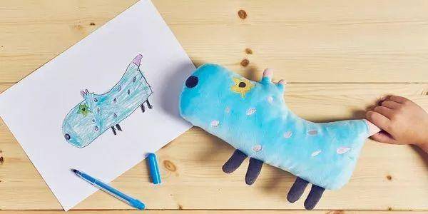 宜家请小朋友们设计了一堆「蠢」玩具，试图骗我生孩子