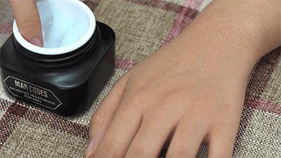 男士脸爆皮用什么保湿,男生秋冬脸上起皮用什么保湿