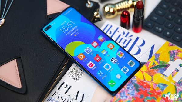 华为nova6拍照对比p30谁更好,nova65g和nova7对比