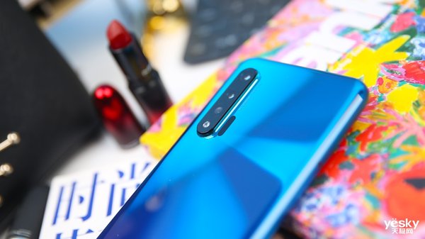 华为nova6拍照对比p30谁更好,nova65g和nova7对比