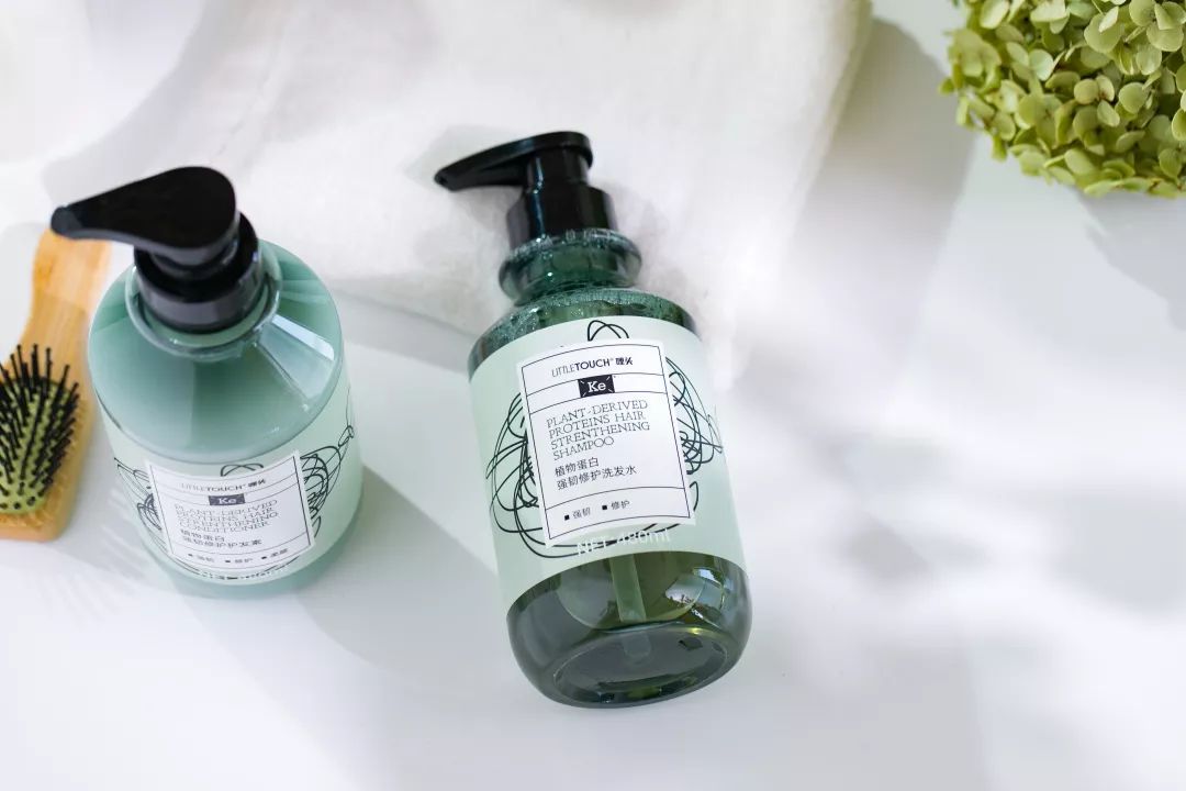 头发分叉干枯毛躁的照片,修复头发干枯毛躁分叉的发膜