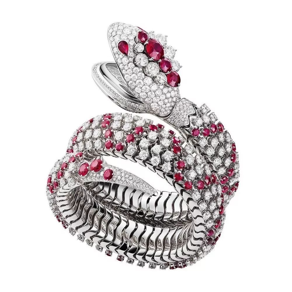 为什么大部分明星红毯不戴项链,明星在红毯上戴的珠宝