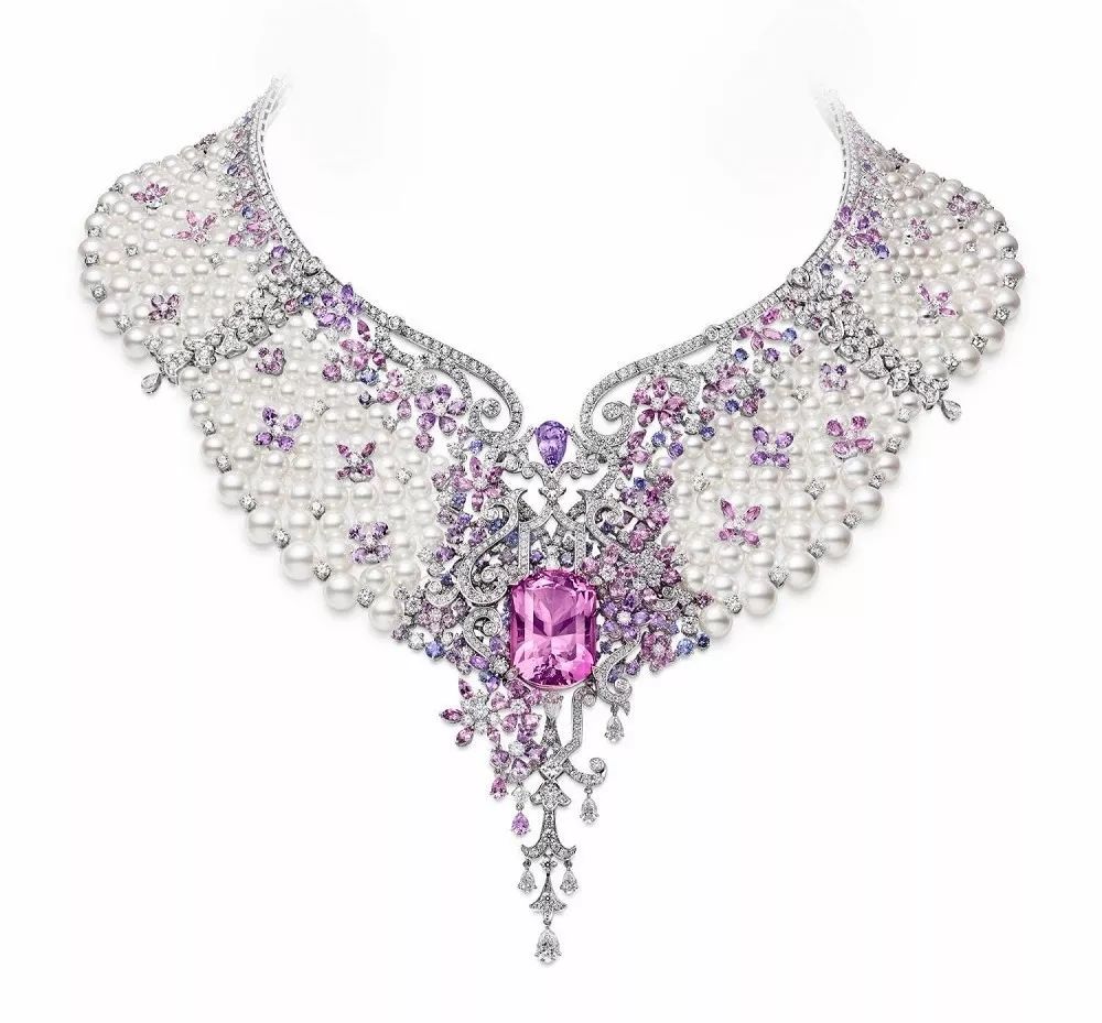 为什么大部分明星红毯不戴项链,明星在红毯上戴的珠宝