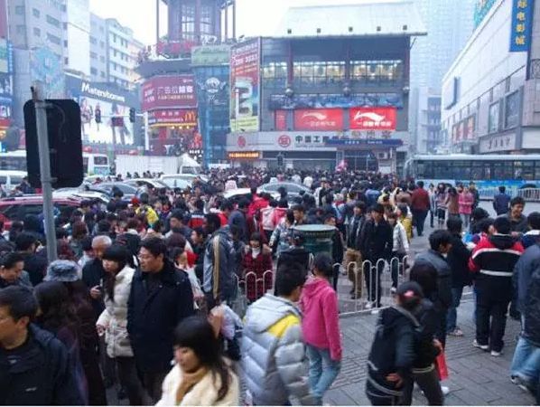 80年代至今长沙的变化,80年代长沙新开铺老照片