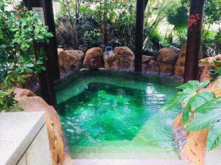 冬天泡温泉怎么不冷,冬天如何去室外泡温泉