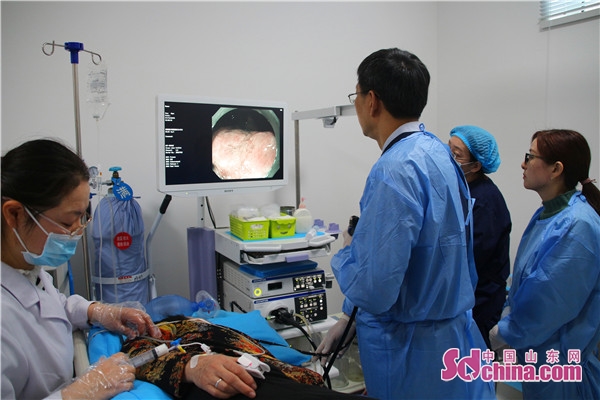 江学良教授来烟台开展胃肠疾病科普讲座