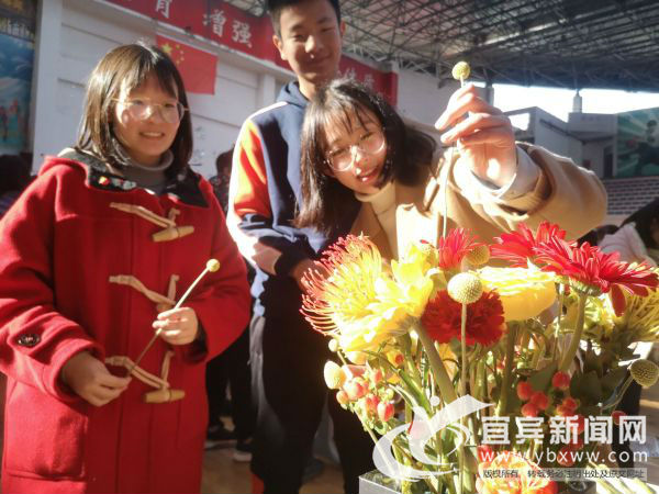 宜宾市三中文艺汇演,宜宾三中插花