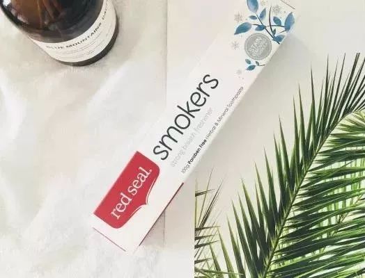 不用打磨牙齿的快速美白方法,不用洗牙能把牙垢黄牙变白的方法