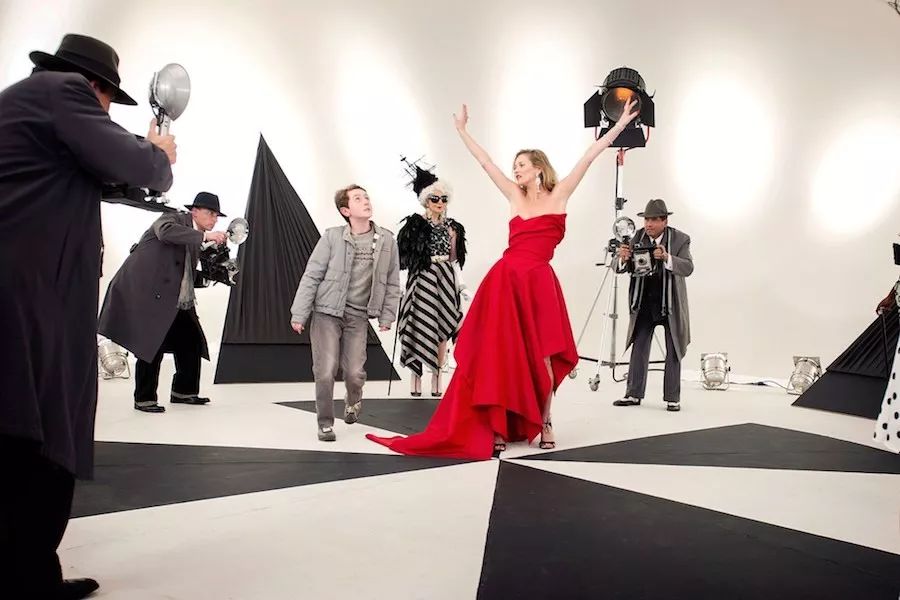 在过圣诞这件事上,明星们比你认真多了