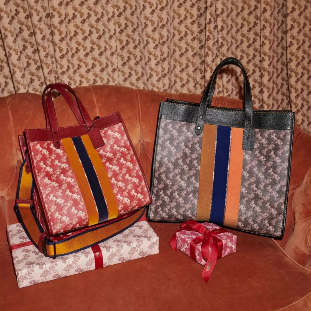 在过圣诞这件事上,明星们比你认真多了