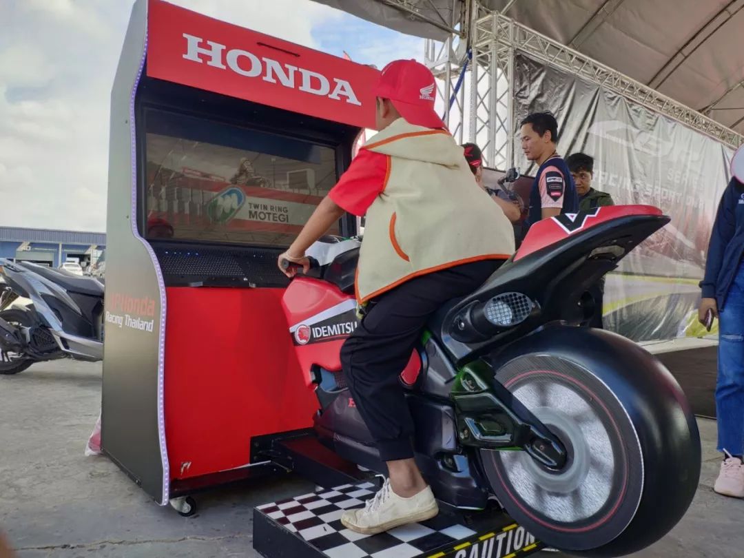 萨瓦迪卡摩托,萨瓦迪卡曼谷摩托