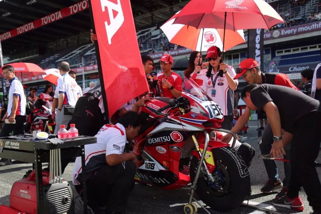 萨瓦迪卡摩托,萨瓦迪卡曼谷摩托