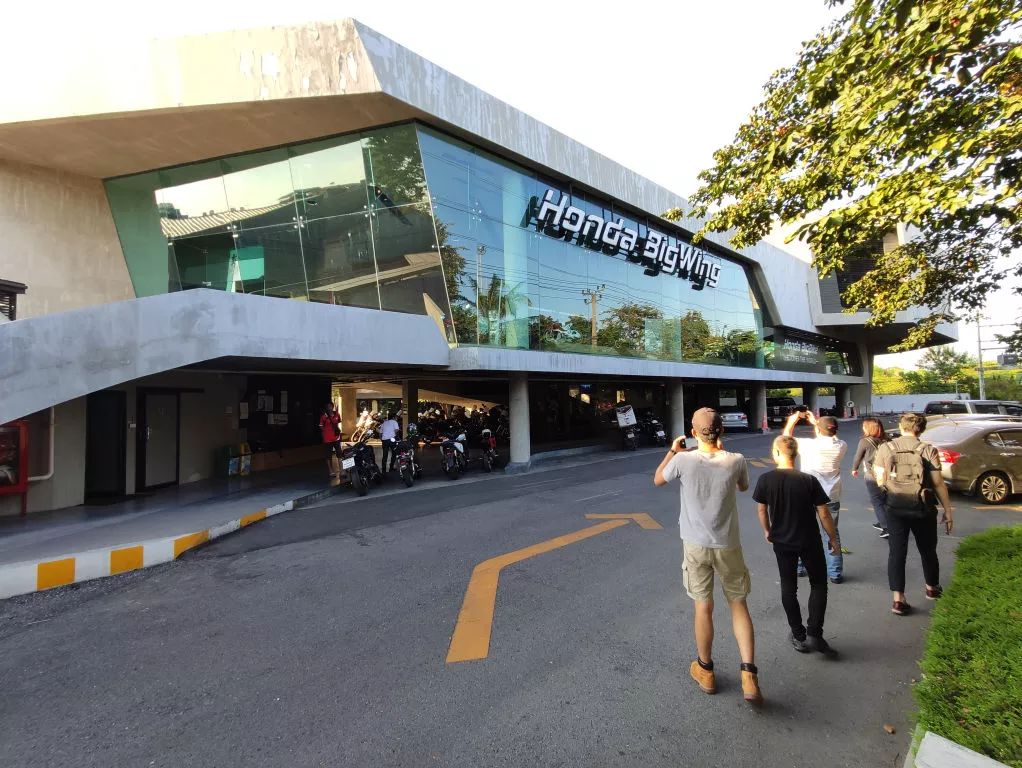 萨瓦迪卡摩托,萨瓦迪卡曼谷摩托