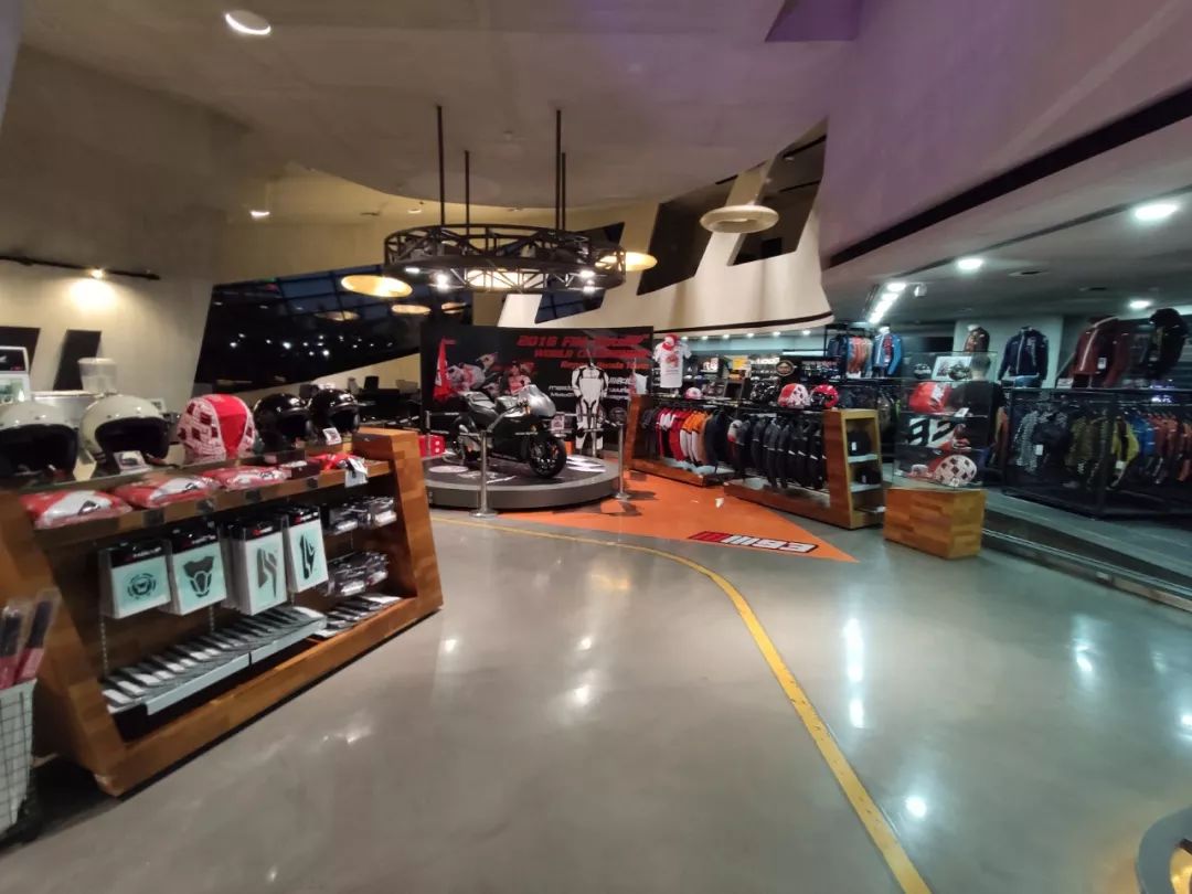 萨瓦迪卡摩托,萨瓦迪卡曼谷摩托