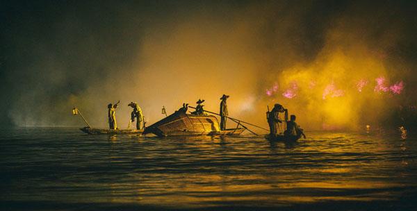 走进桃花源记中的世外桃源,走进桃花源的幸福生活