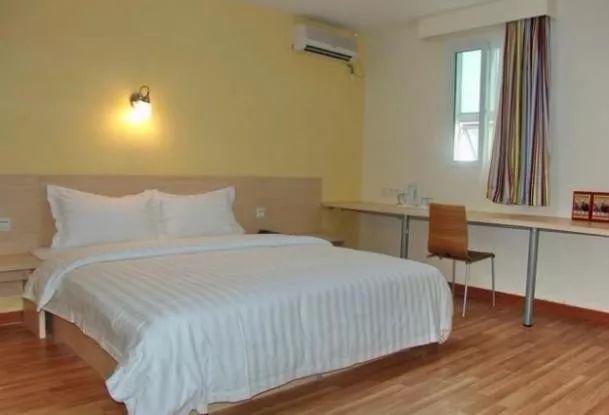 7天连锁酒店凌晨入住第二天退房,为什么7天连锁酒店都不开了