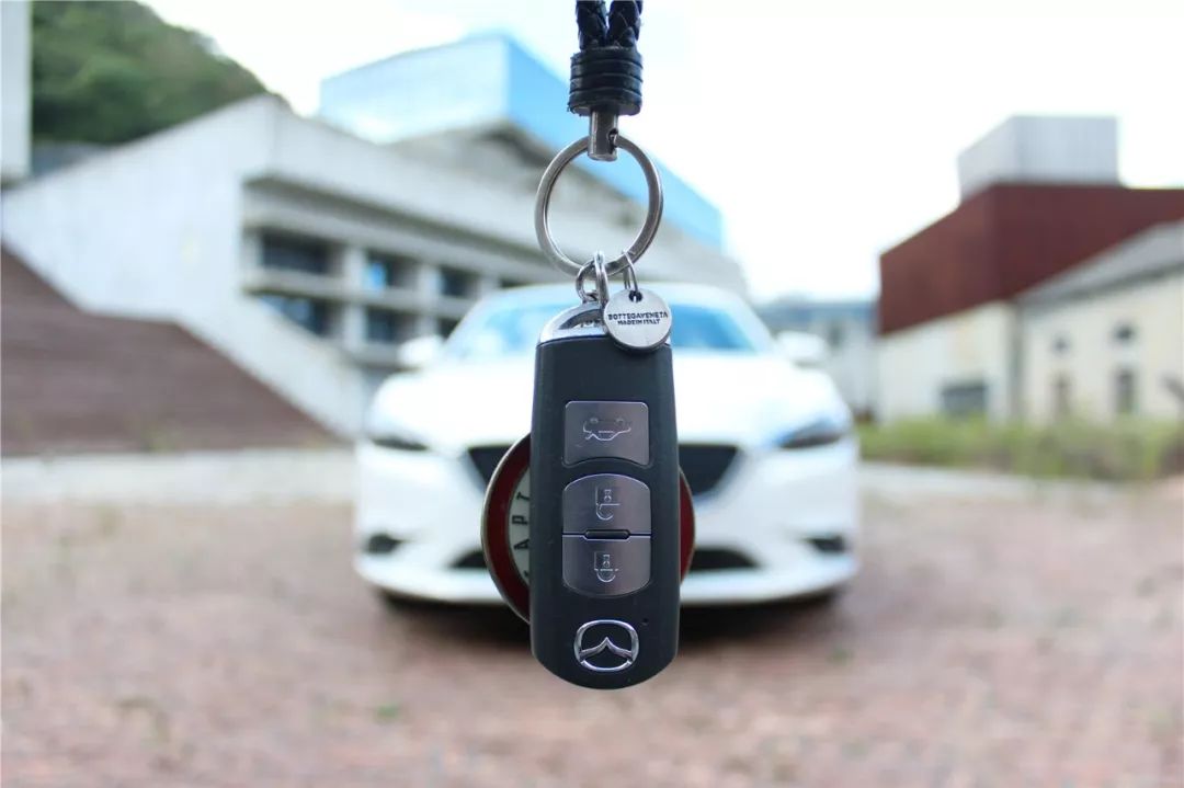 二手阿特兹和思域哪个值得入手,阿特兹2018款和思域哪个好