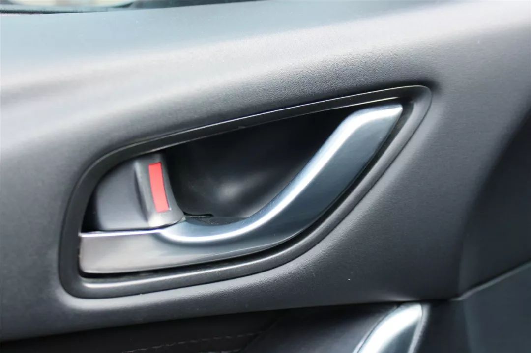 二手阿特兹和思域哪个值得入手,阿特兹2018款和思域哪个好