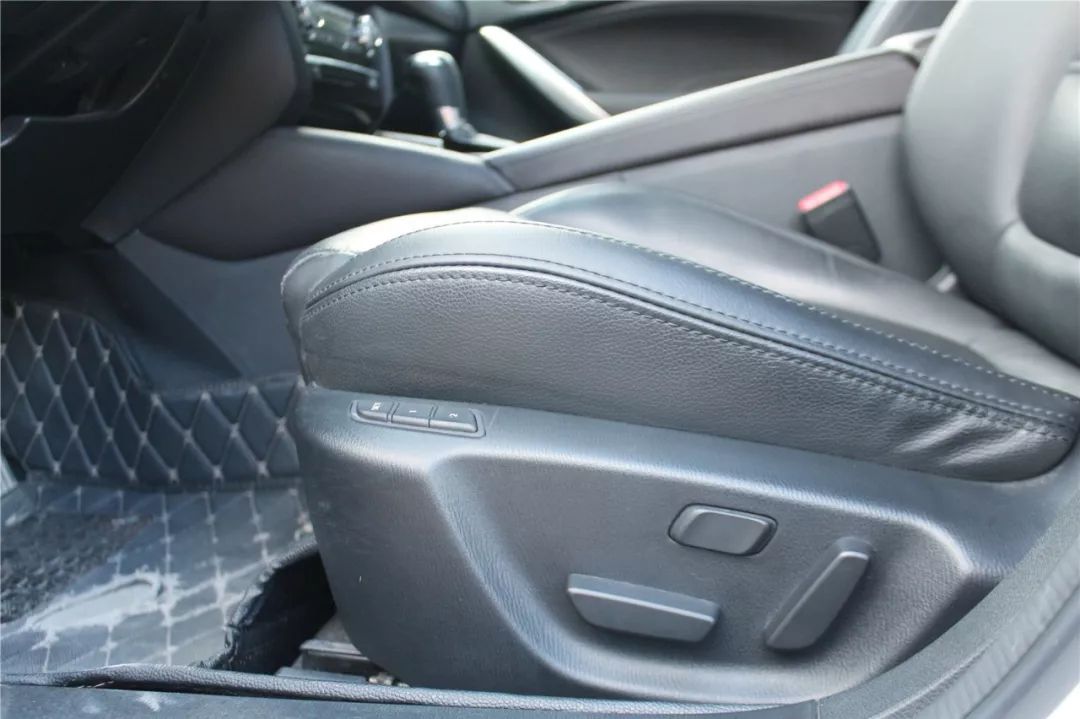 二手阿特兹和思域哪个值得入手,阿特兹2018款和思域哪个好