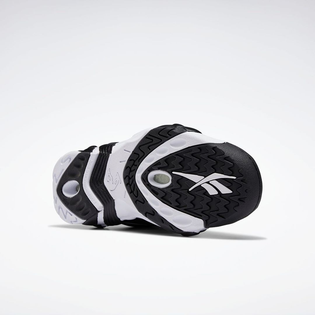 奥尼尔各代战靴,奥尼尔穿过的球鞋年轮