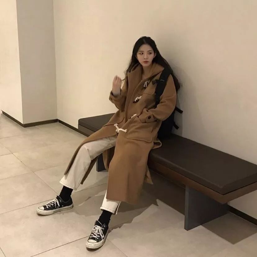 长款牛角扣大衣怎么搭配好看,冬季牛角扣大衣怎么搭配