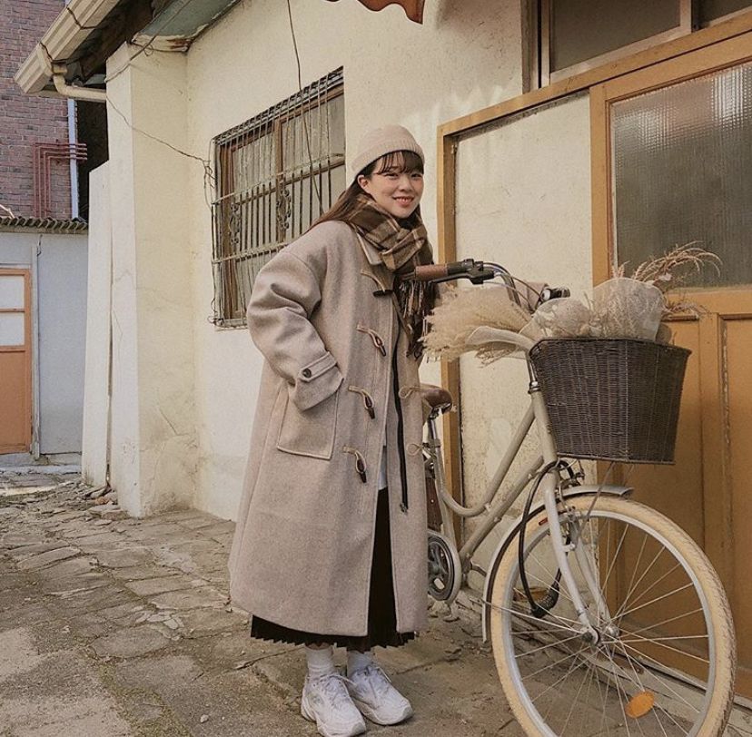 长款牛角扣大衣怎么搭配好看,冬季牛角扣大衣怎么搭配