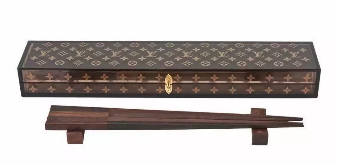 我竟然靠这些大牌的副业，过上了“奢侈品自由”的日子