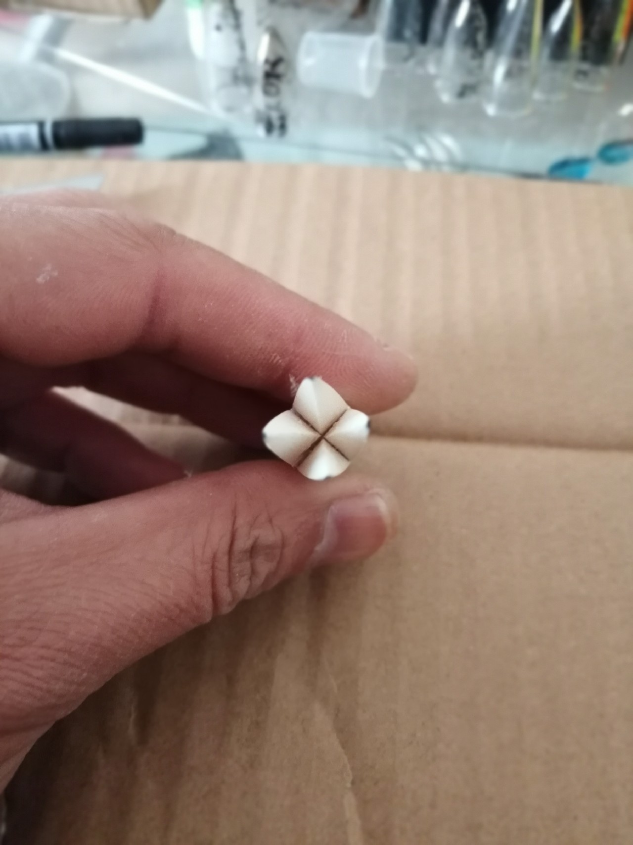 手工芦苇漂制作工具,手工制作的野钓电子漂怎么做